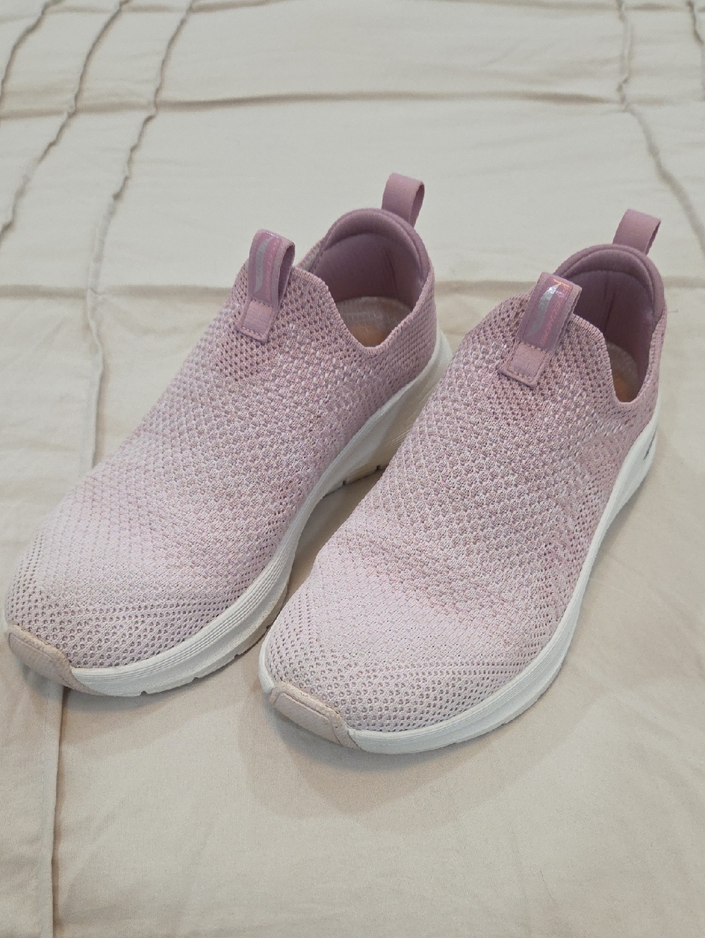 Skechers Slip-On Knit Sneakers in Light Pink and White